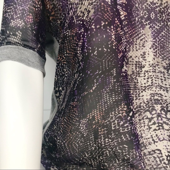 Snake Print Chiffon Front Tee - Picture 4 of 8